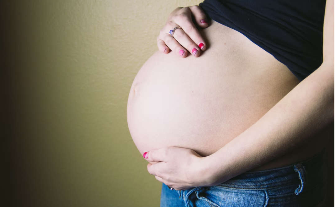 ¿puedo quedarme embarazada después de una abdominoplastia?